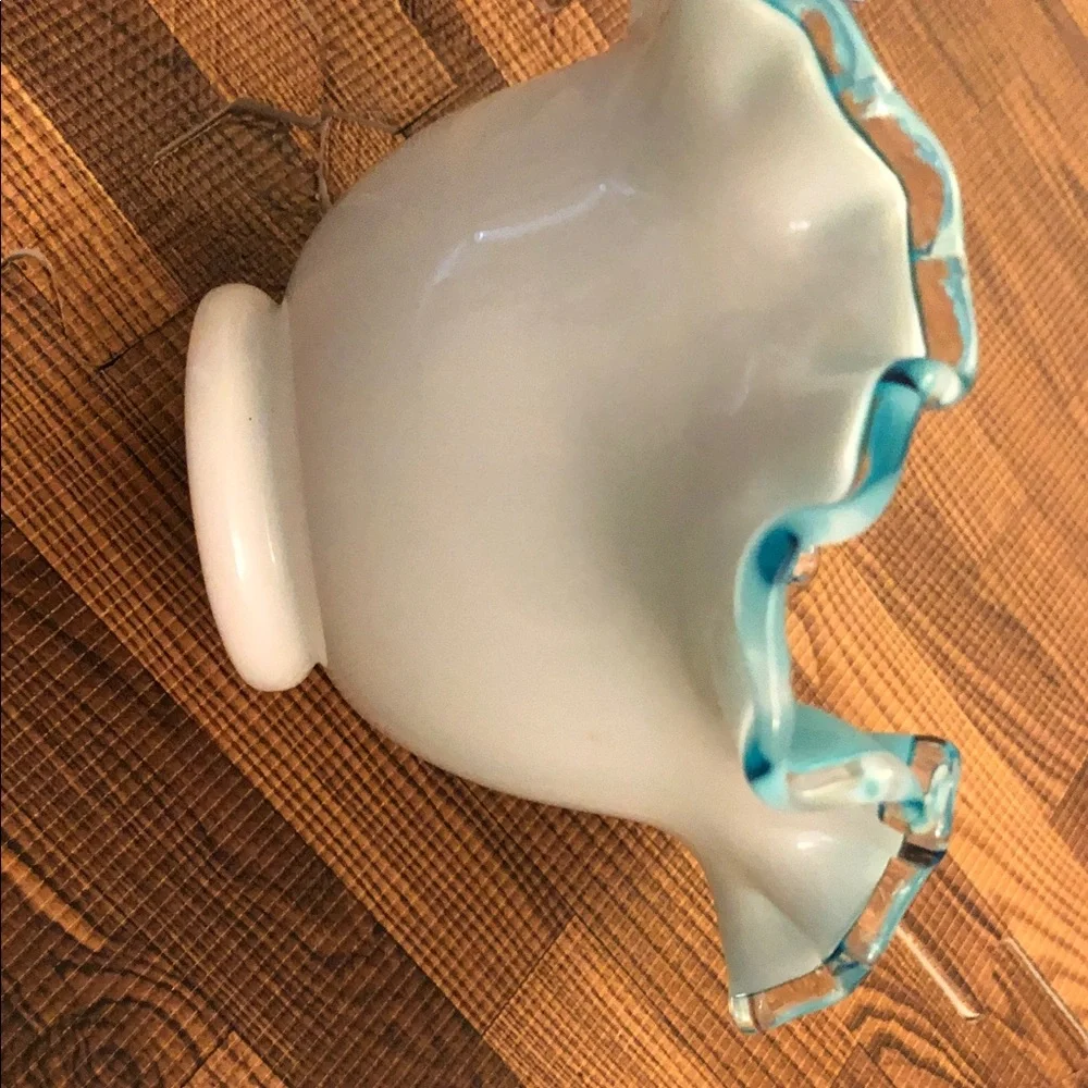 Source Unknown Aqua and White Ruffled Glass Vase